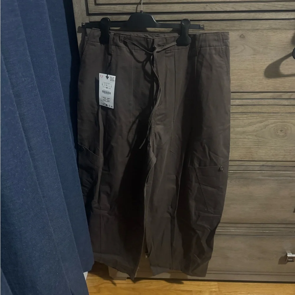 NWT ZARA Women’s Relaxed Cargo Pants - Brown - Picture 1 of 4